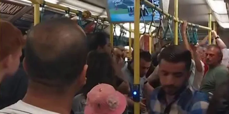 Bursa’da metroda yer verme tartışması ortalığı karıştırdı