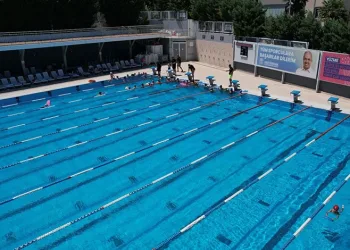 Konak Açık Yüzme Havuzu’nda sezon başladı