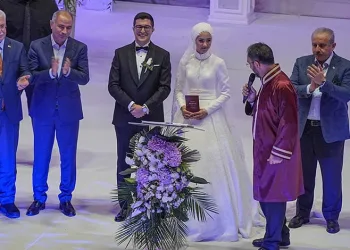 Bursa’da siyaset ve iş dünyasını buluşturan nikah