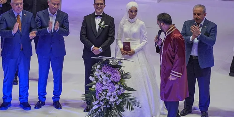 Bursa’da siyaset ve iş dünyasını buluşturan nikah