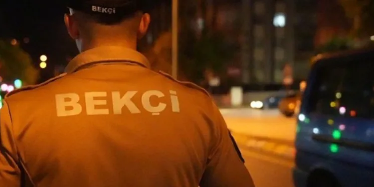 Denizde kaybolduğu iddia edilen genci arama çalışmaları 22 saattir sürüyor