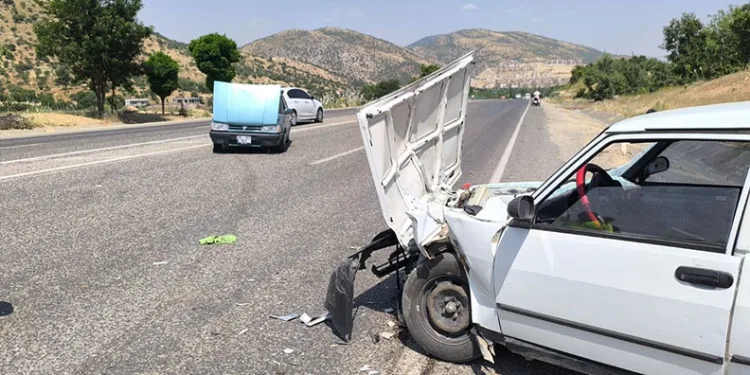 Otomobilin çarptığı bisikletli hayatını kaybetti