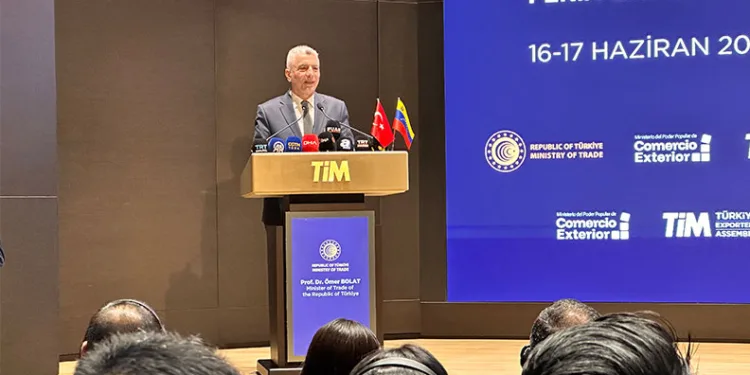 Fransa’daki fuarda İsrailli stantlara siyah branda çekildi