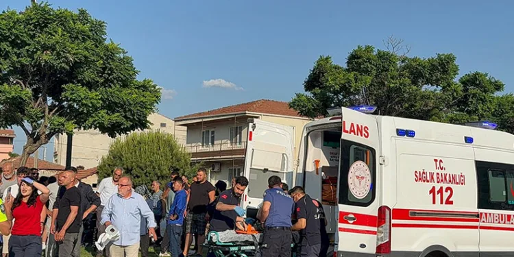 Bursa’da kaza: Anne ve bisikletli kızı ağır yaralandı