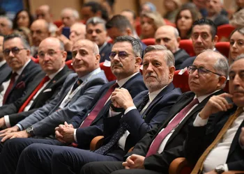 Next Level Uludağ Zirvesi Bursa Business School’da başladı
