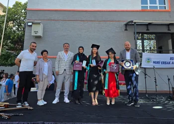 Nuri Erbak Anadolu Lisesi’nde, torun Ömer Kızıl’dan başarılara ödül