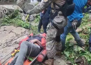 Bursa’da protez ayağı çıkınca Uludağ’da mahsur kaldı