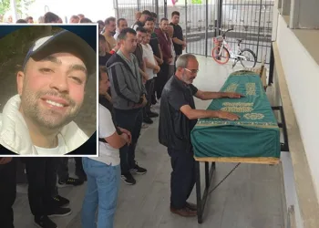 Bursa’da balta ile öldürülen genç toprağa verildi