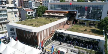 “Dr. Sadık Ahmet Gençlik ve Spor Merkezi” hizmete açıldı
