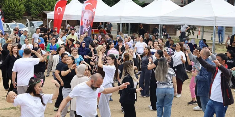 Bursa, Roman Şenliği ile renklendi