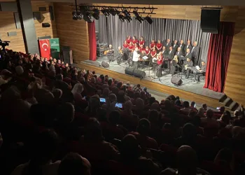 Bursa Yusufelililer Derneği’nden Sanata Tam Destek