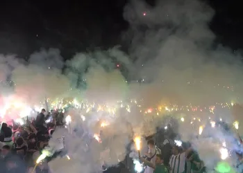 Bursaspor 62. kuruluş yıldönümünü taraftarıyla kutladı