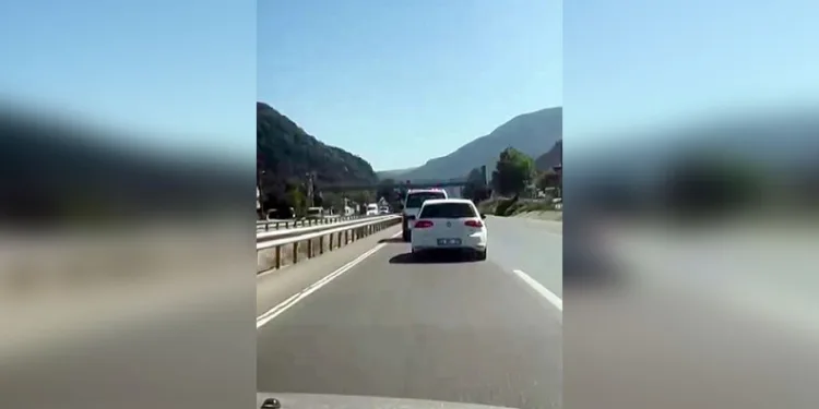 Kontrolden çıkan motosiklet devrildi: 1 ölü, 1 yaralı