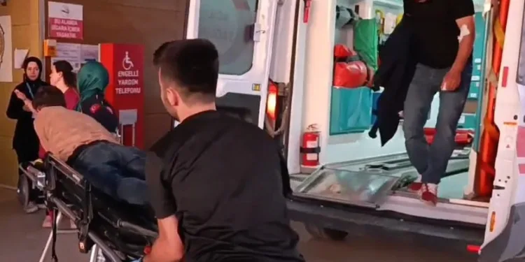 Bursa’da iki grup arasında sopalı ve bıçaklı kavga