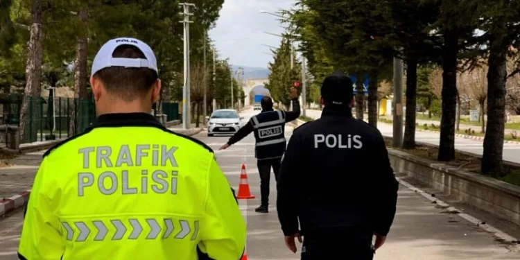 Isparta’da son 1 haftadaki denetimlerde aranan 47 şahıs yakalandı