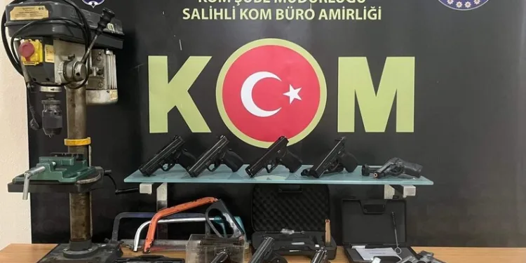 Takla atan otomobil sürücüsü hayatını kaybetti