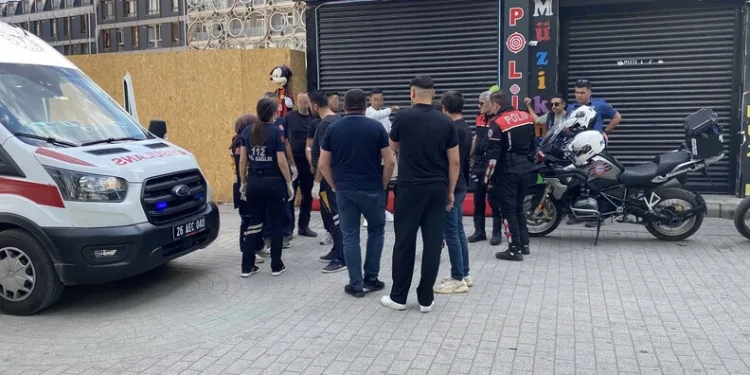 Takla atan otomobil sürücüsü hayatını kaybetti