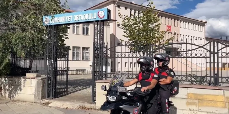 Jandarma teşkilatı Kuşadası’nda tanıtıldı