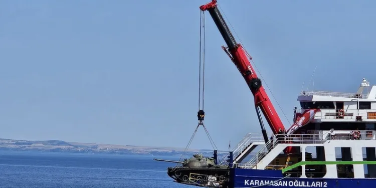 Kırgız Türkleri binlerce yıllık ata mirası olan ‘aşık oyunu’ geleneğini yaşatıyorlar