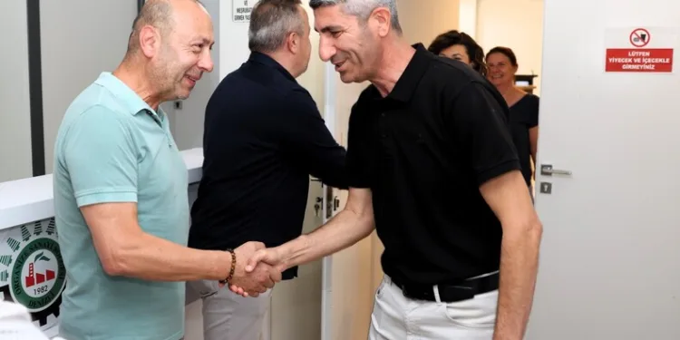 Kırgız Türkleri binlerce yıllık ata mirası olan ‘aşık oyunu’ geleneğini yaşatıyorlar
