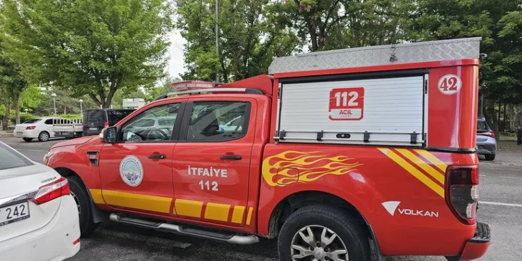 Bayrampaşa’da boşanma aşamasındaki eşinin yakınları dehşeti yaşattı