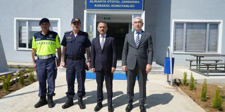 Bayrampaşa’da boşanma aşamasındaki eşinin yakınları dehşeti yaşattı