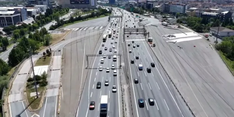 Bir ‘tık’la yarım milyon lira dolandırıldı