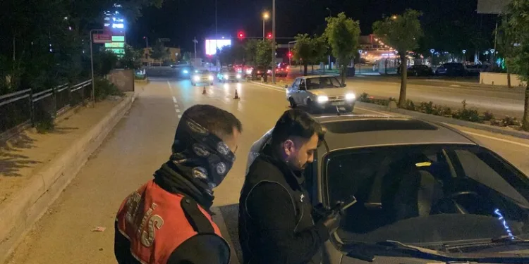 Bir ‘tık’la yarım milyon lira dolandırıldı