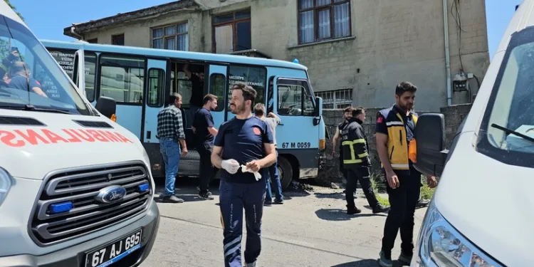 Arkadaşının boğazını kesip öldüren şahıs adliyede