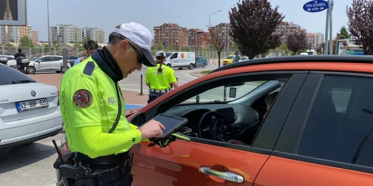 Arkadaşının boğazını kesip öldüren şahıs adliyede