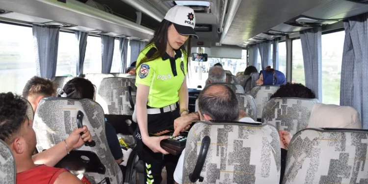 Konya’da firari boğa ortalığı birbirine kattı