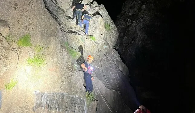 Caddede başından vuruldu, hastanede hayatını kaybetti