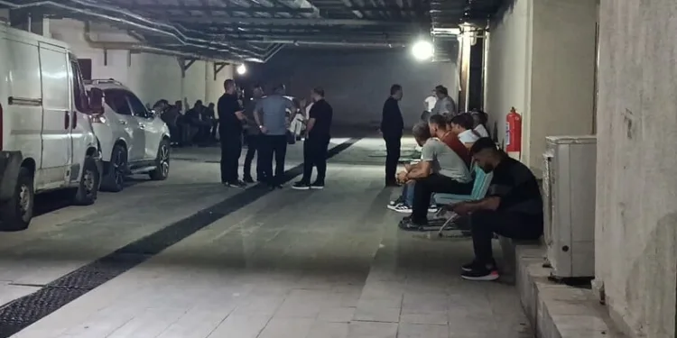 Caddede başından vuruldu, hastanede hayatını kaybetti