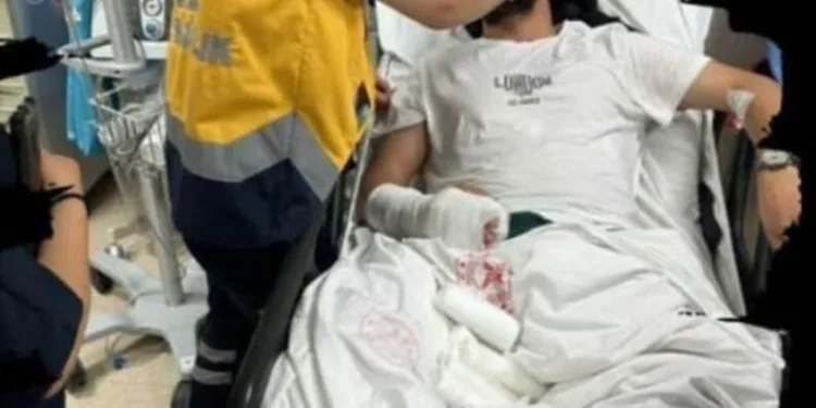 Caddede başından vuruldu, hastanede hayatını kaybetti