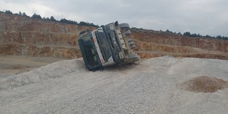 Alevler arasında zamanla yarışan kahramanlar kameraya yansıdı