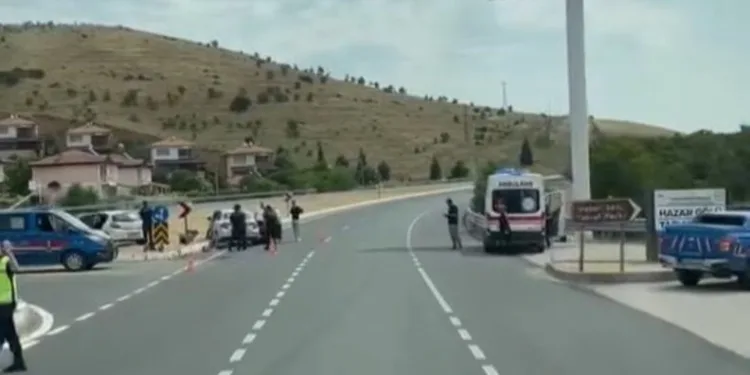 Adana’da 14 milyonluk kaçak güneş gözlüğü ve telefon ele geçirildi