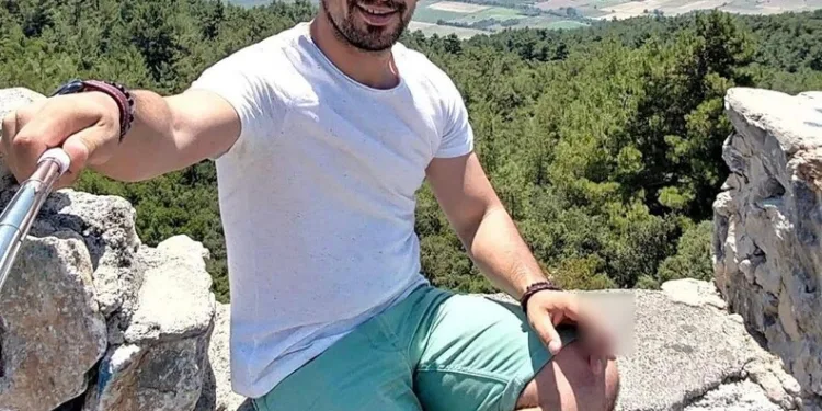 Biçerdöver patozuna giren tel yangına neden oldu, biçilmemiş buğday kül oldu