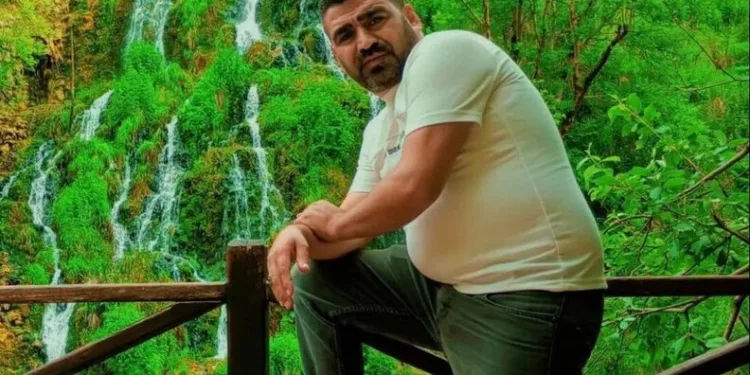 Merkezefendi Belediyesi kendi taktığı tenteyi kendisi söktü