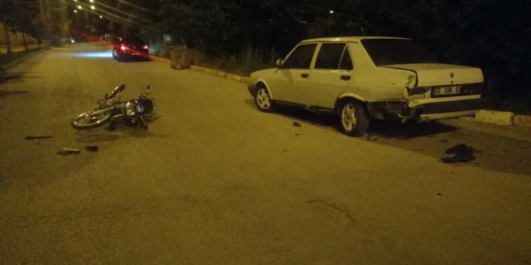 Alkol ve ışık ihlali kazayı beraberinde getirdi: 2 yaralı