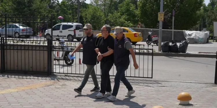 Jandarmadan uyuşturucu operasyonu: 2 gözaltı