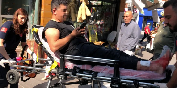 Edremit’te trafik kazası: 3 yaralı