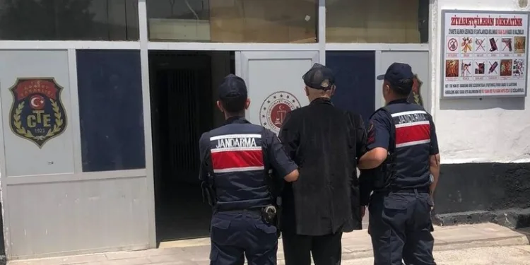 Uyuşturucu ticaretinden yargılanan 74 yaşındaki sanık: “45 senedir uyuşturucu içiyorum”