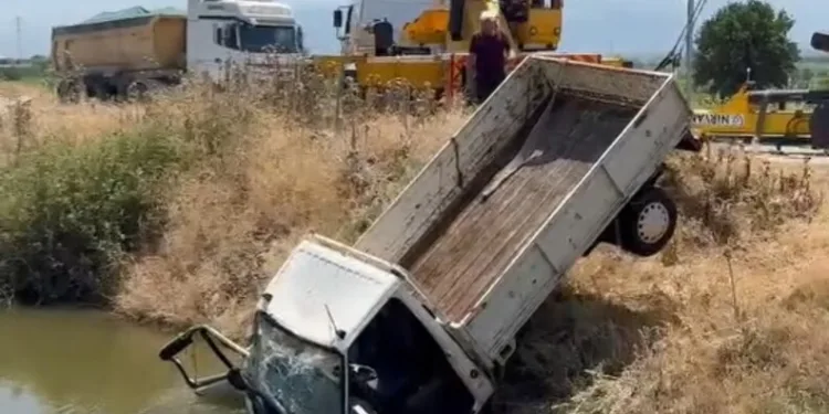 Yoldan çıkarak takla atan otomobilin sürücüsü hayatını kaybetti