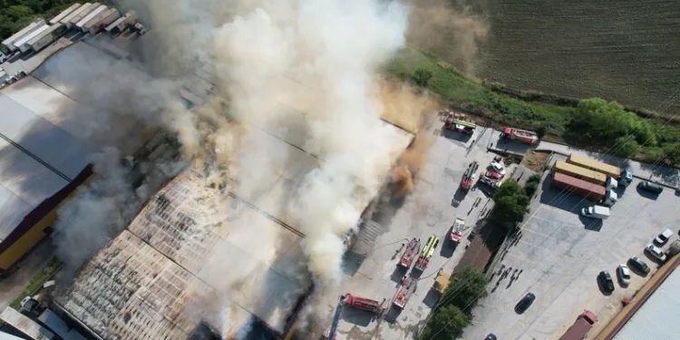 Yoldan çıkarak takla atan otomobilin sürücüsü hayatını kaybetti