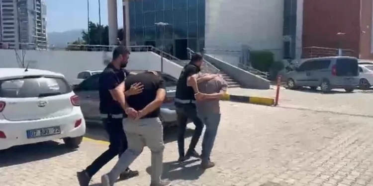 Yoldan çıkarak takla atan otomobilin sürücüsü hayatını kaybetti