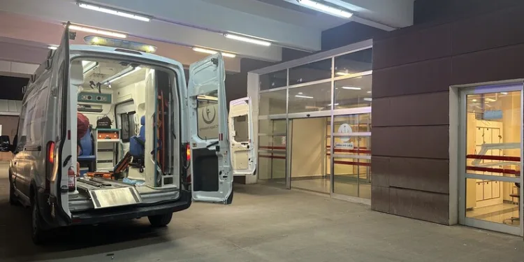 Düğünde atılan havai fişek buğday tarlasını küle çevirdi