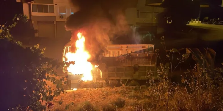 Otomobil ile motosiklet kafa kafaya çarpıştı: 1 ölü