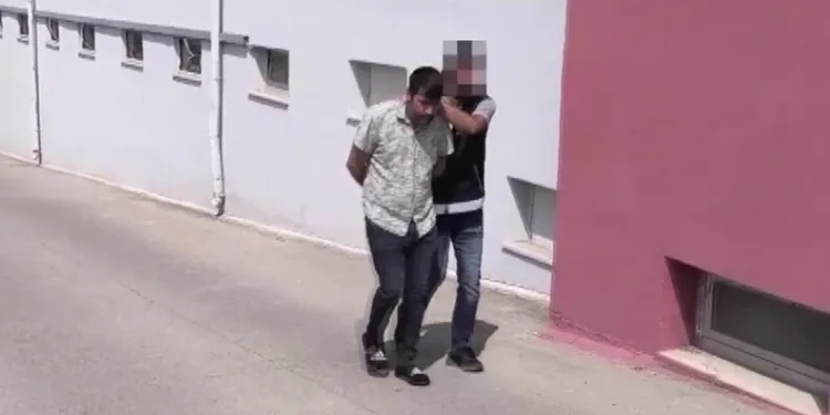 Kötü koku üzerine girilen evde yaşlı adamın cansız bedeniyle karşılaşıldı