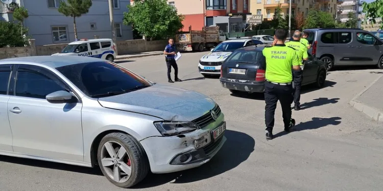 Kötü koku üzerine girilen evde yaşlı adamın cansız bedeniyle karşılaşıldı