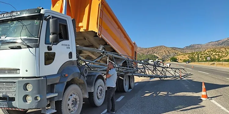 Kötü koku üzerine girilen evde yaşlı adamın cansız bedeniyle karşılaşıldı